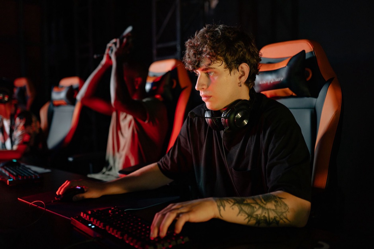 インドネシアのeスポーツ大会の機材